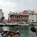 Anna 아파트